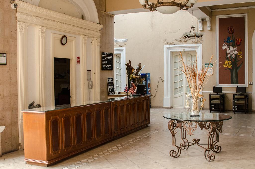 Hotel Posada Regis Guadalajara Zewnętrze zdjęcie