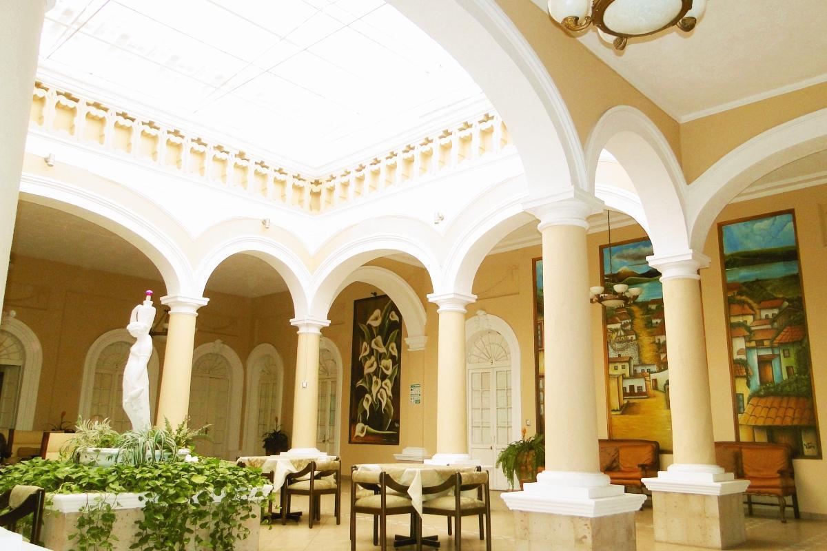 Hotel Posada Regis Guadalajara Zewnętrze zdjęcie