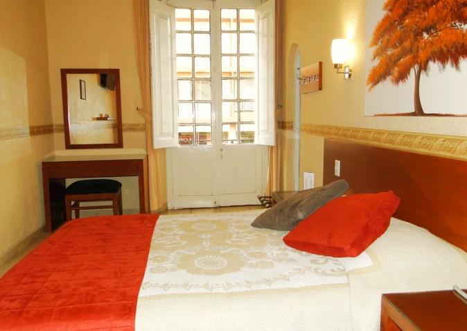 Hotel Posada Regis Guadalajara Zewnętrze zdjęcie
