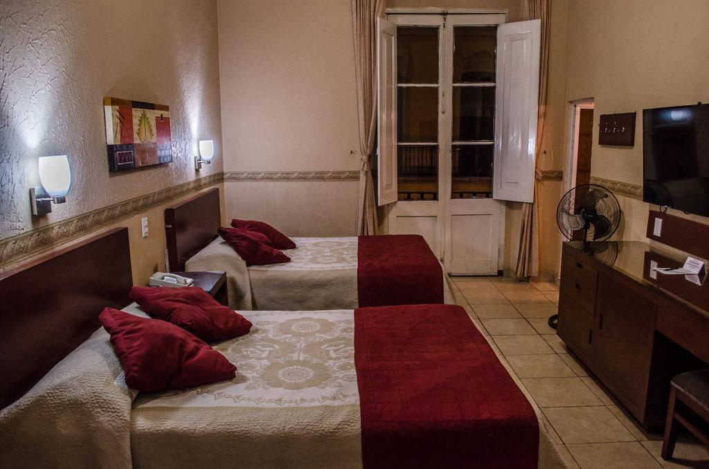 Hotel Posada Regis Guadalajara Zewnętrze zdjęcie