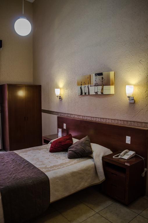 Hotel Posada Regis Guadalajara Zewnętrze zdjęcie