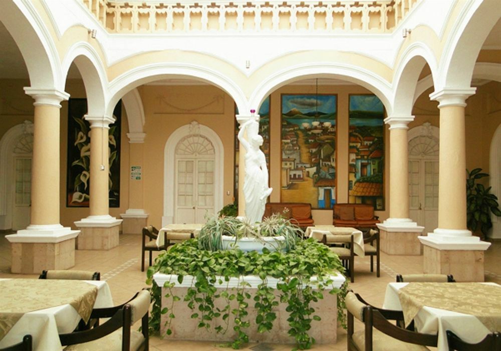 Hotel Posada Regis Guadalajara Zewnętrze zdjęcie